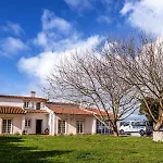 Freesurfcamp אכסניה