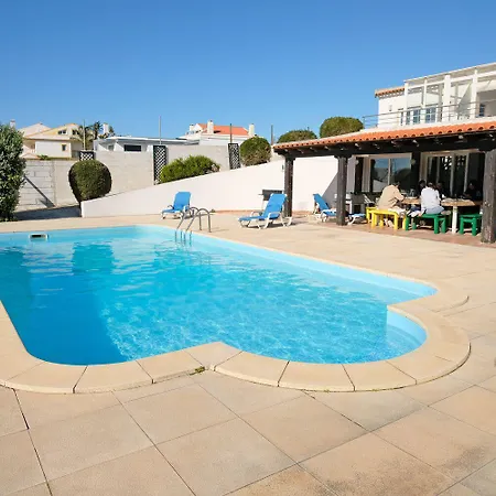 Freesurfcamp Albergue Baleal
