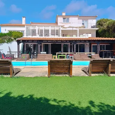 Freesurfcamp Хостел *